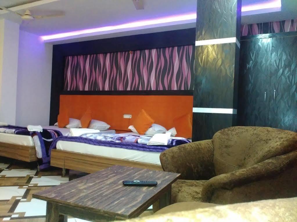Hotel Rajkamal Deoghar Exteriör bild