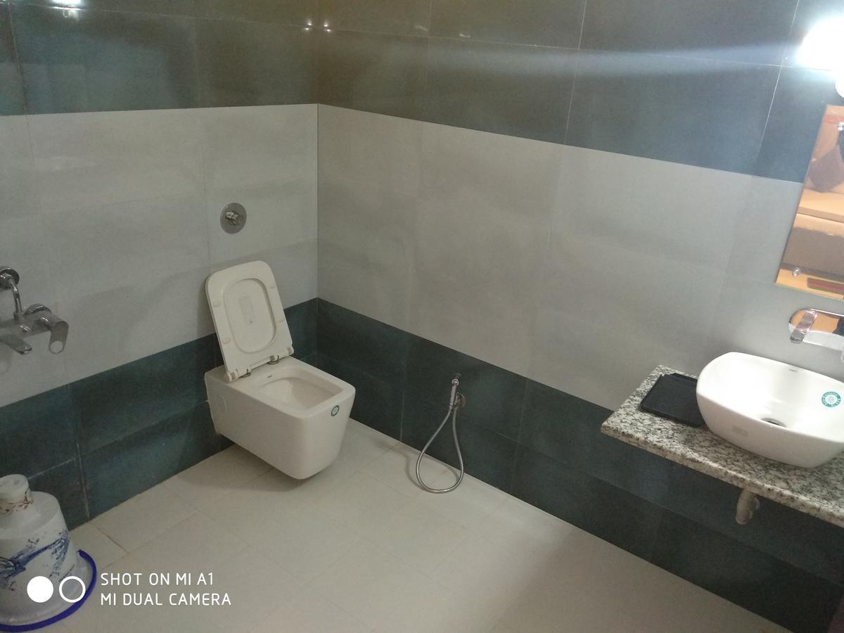 Hotel Rajkamal Deoghar Exteriör bild